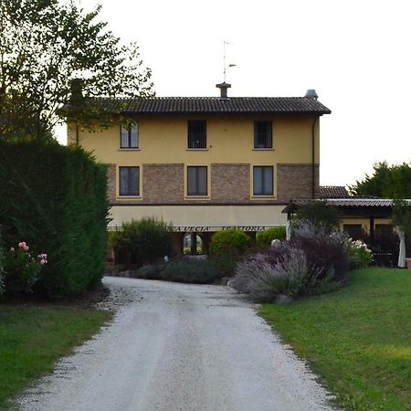 B&B La Ca Vecia Soragna Bagian luar foto